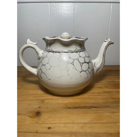 Vintage Arthur Wood Teapot - Picture 1 of 6